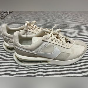 Nike Air Max pre-day